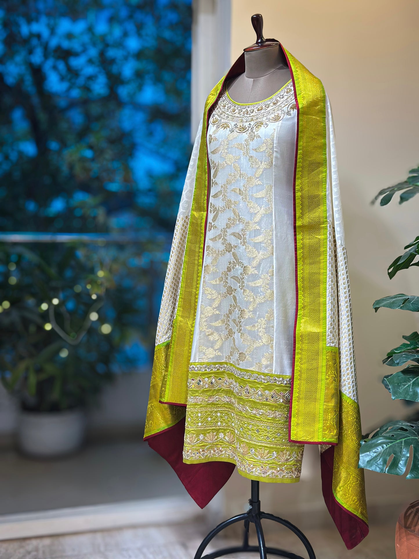 White n Green Brocade detailed Kanchi Set