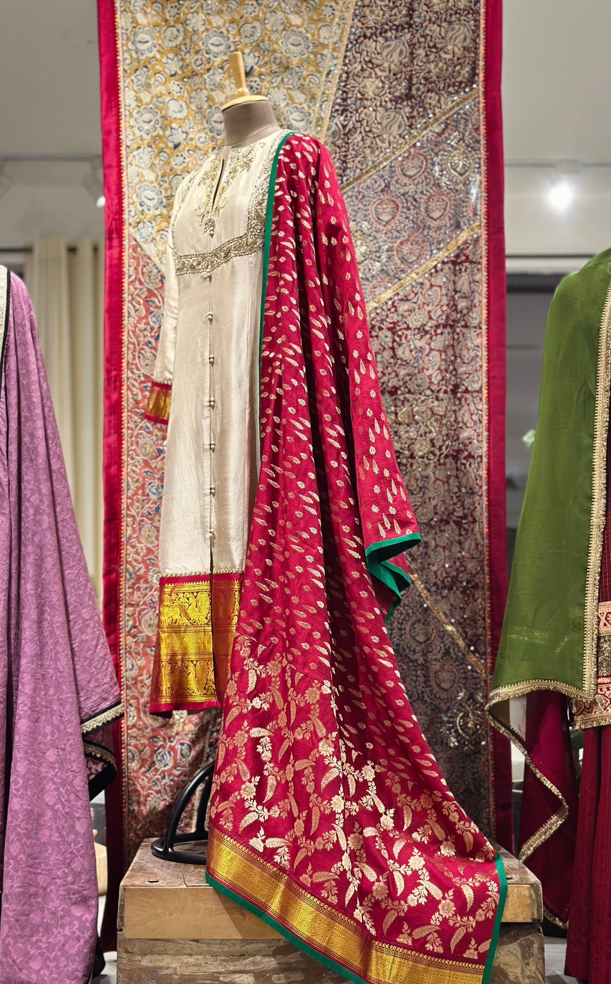 Gold Kanchi Set with Handwoven Raw Silk Dupatta