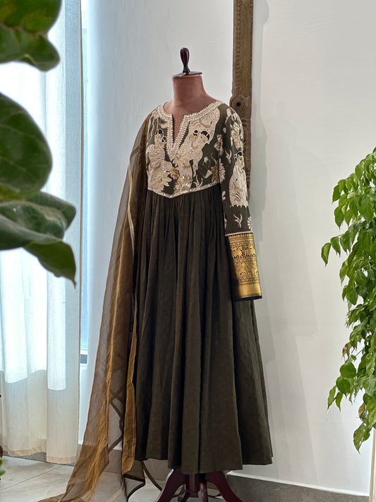 Chanderi Anarkali with Pushpa Vikreta Kalamkari