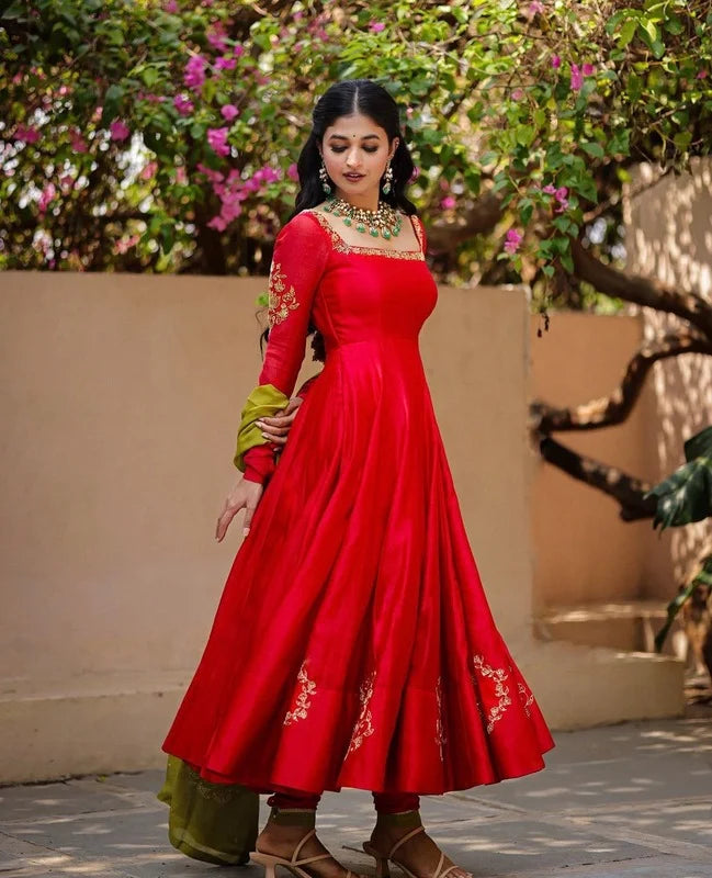 Morni Gherdar Motif Border Anarkali Set